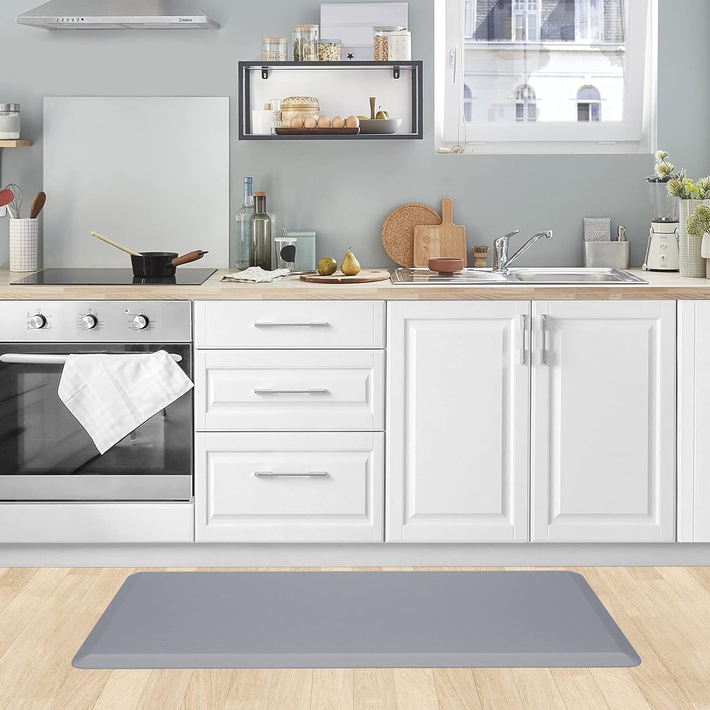 KitchenClouds Kitchen Mat Cushioned Anti Fatigue Rug 17.3"x28" Waterproof, Non Slip, Standing and Comfort Desk/Floor Mats for House Sink Office (Black)